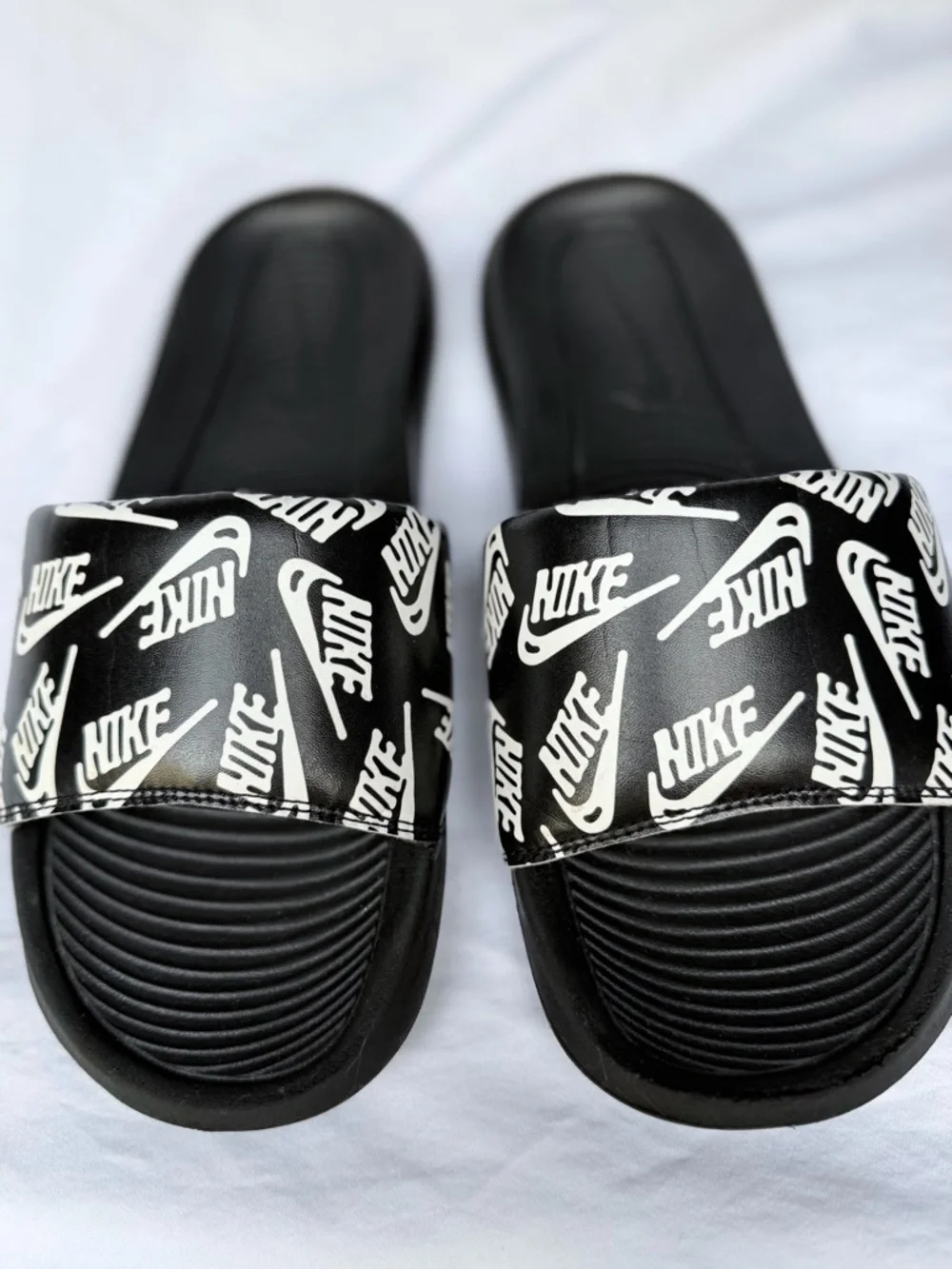 Nike Victori One Men's Printed Slide Sandals